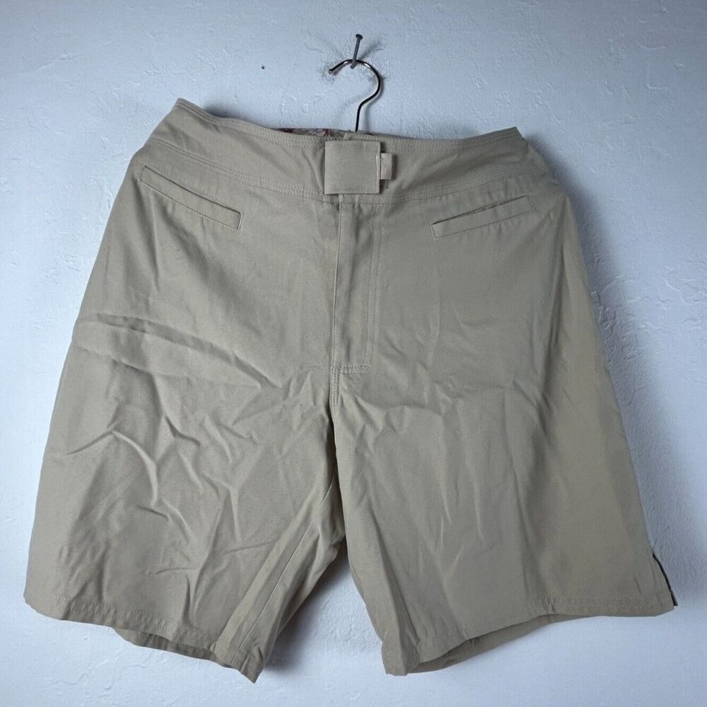 Patagonia Women's Casual Bermuda Shorts High-Waist Size 10 Pocket Fly Zip Beige
